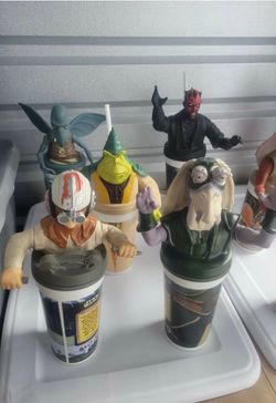 Star Wars Kfc/pizza Hut/taco Bell character toppers and Cups