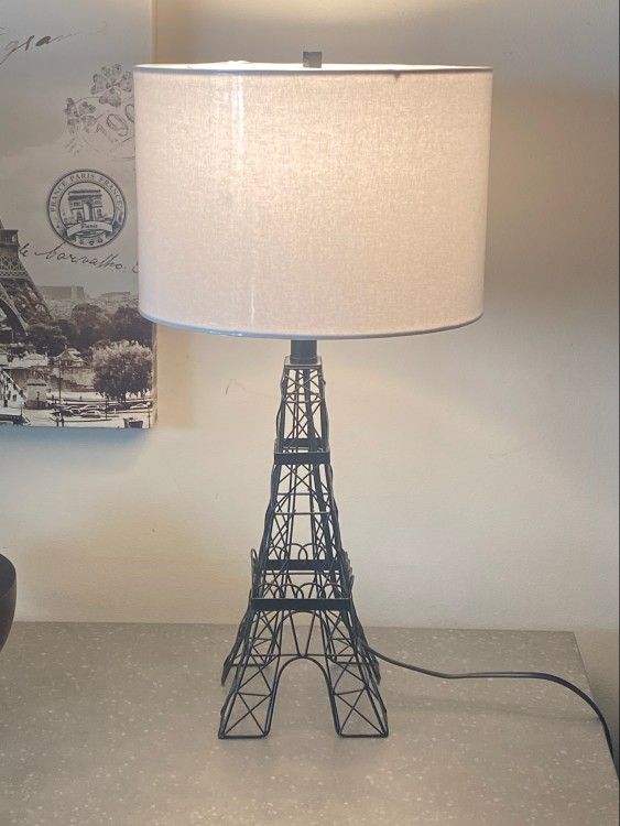 Eiffel Tower Table Lamp With Matte Black Base H 23"
