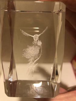 Crystal 3D Etched hummingbird Paper Weight 