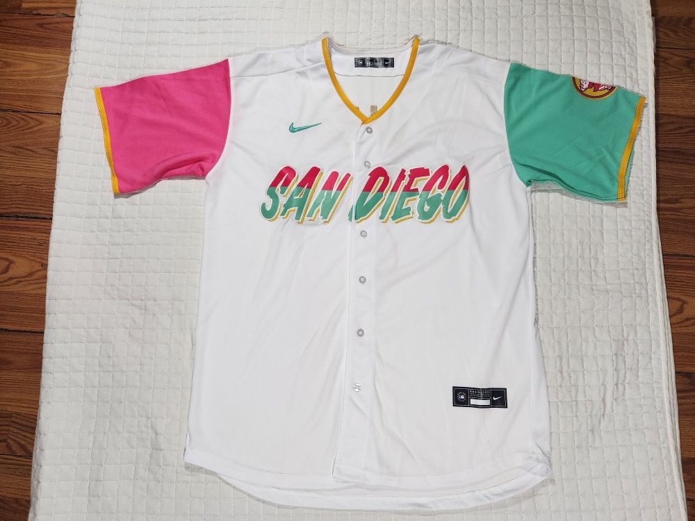 Kim Ha-seong #7 San Diego Padres 2022 City Connect White Jersey for Sale in  Spring Valley, CA - OfferUp