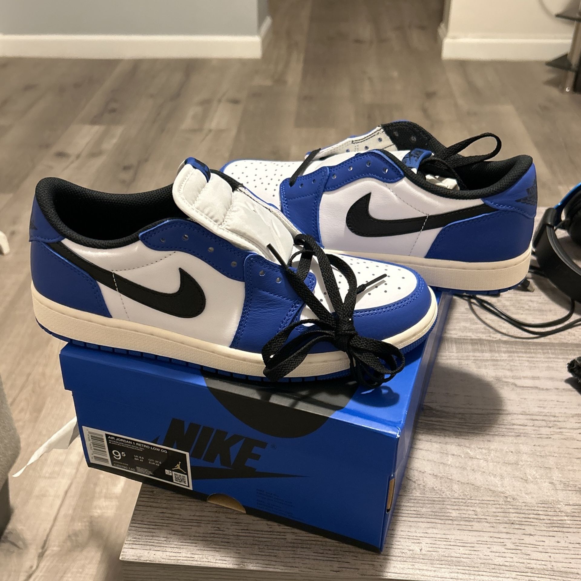 Jordan 1 Retro Game Loyal 9.5