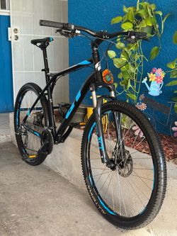 27.5 GT Mountain Bike
