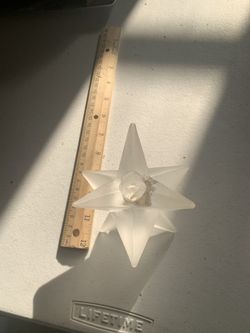 Star shaped candle holder