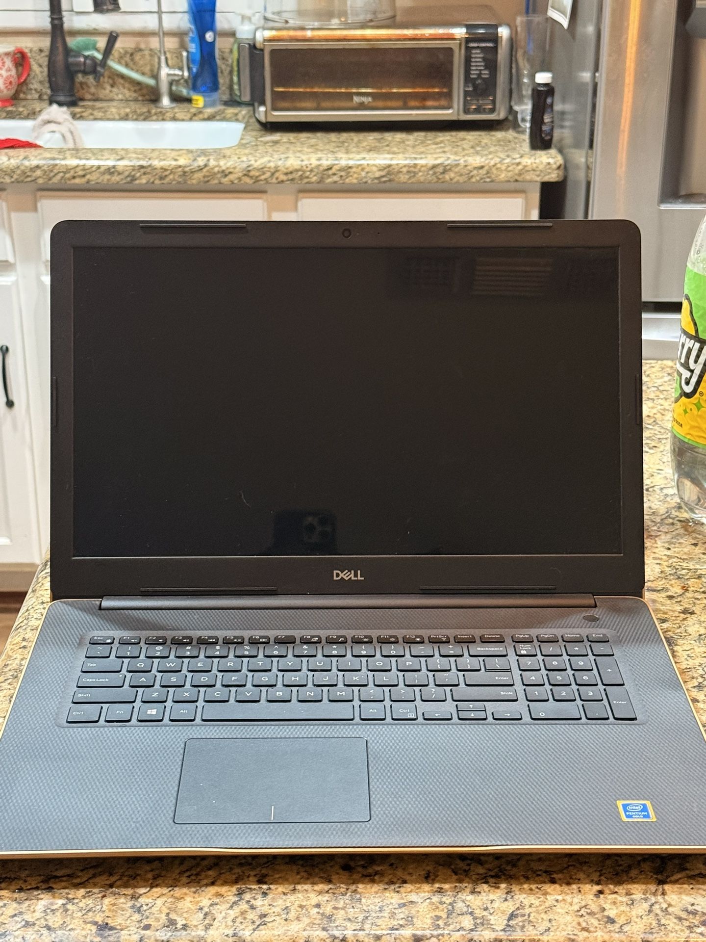 Dell 17” Laptop Touchscreen