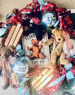 Large Teddy Bear Wreath $25