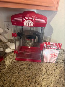 Westbend Popcorn Maker with 8 popcorn bags