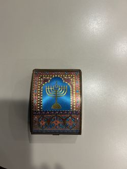 Jewelry box