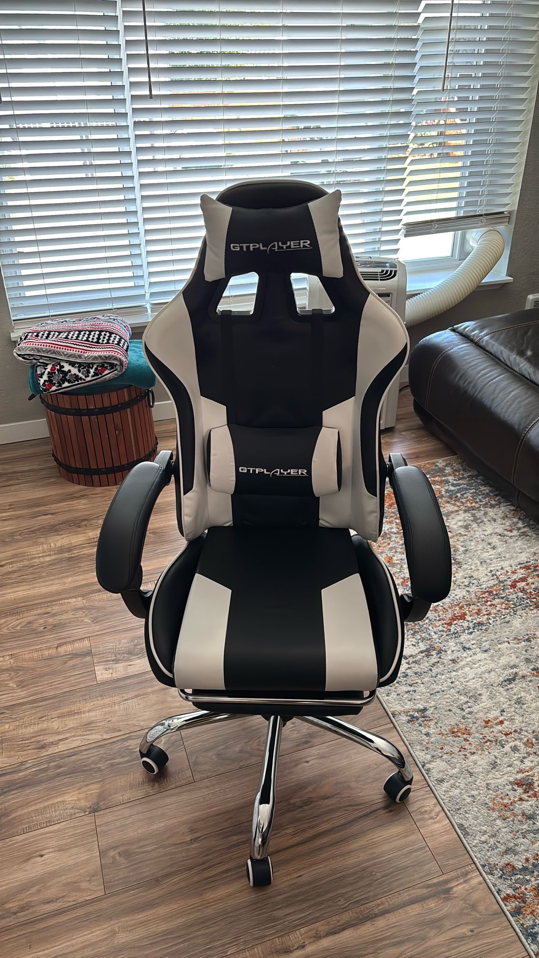 GTPlayer Gaming Chair