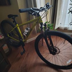 Men's Cannondale 29 Inch Mountain Bike 