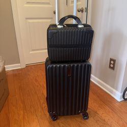 2pc Carry On Set - BRAND NEW