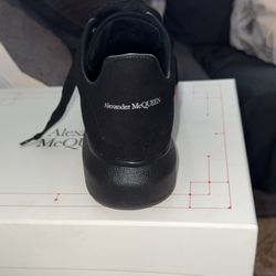 alexander mcqueen 558943 Women Sneakers Black Suede Eu38