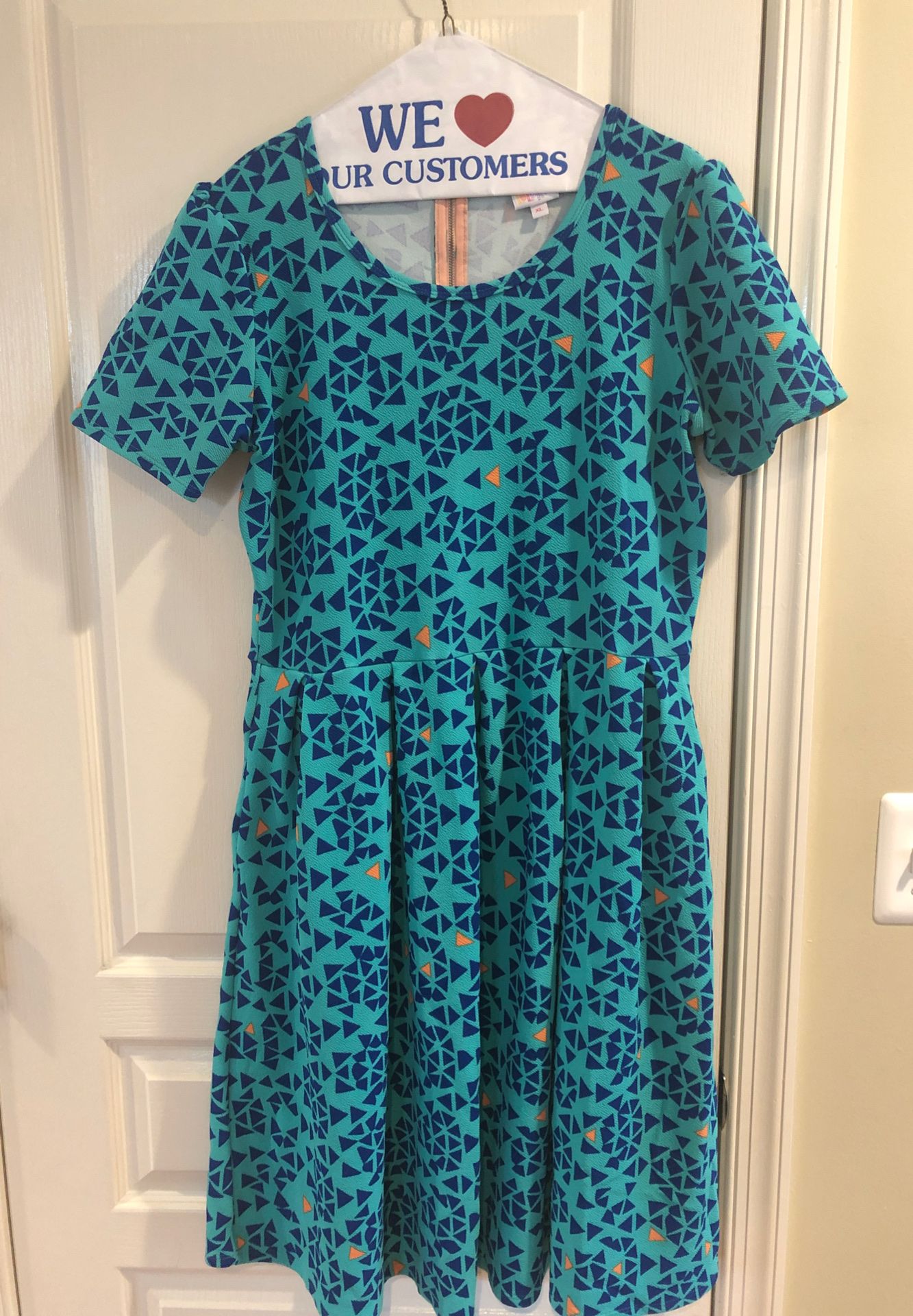 Lularoe Amelia