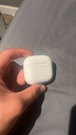 Air pods 4  ONLY CASE