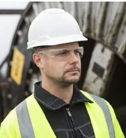 NEW HARDHAT 3M 4point ratchet suspension