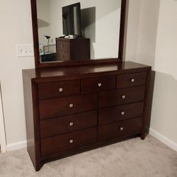 Dresser Set For Sale
