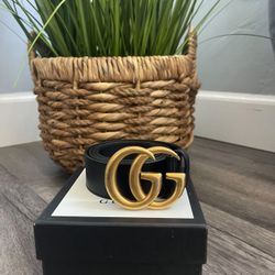 Wide Leather Gucci Belt