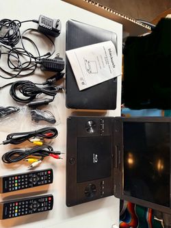 Blackweb Portable Blu-ray DVD Player with Accessories
