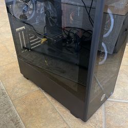 CyberPower PC Desktop - NVIDIA GEFORCE RTX 3060 - Intel i7 - 16GB Ram - Windows 11