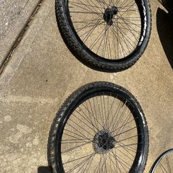 Mountain bike tires road bike tire Swain 9 inch great shape