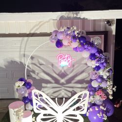 Balloon Garlands Jumpers 