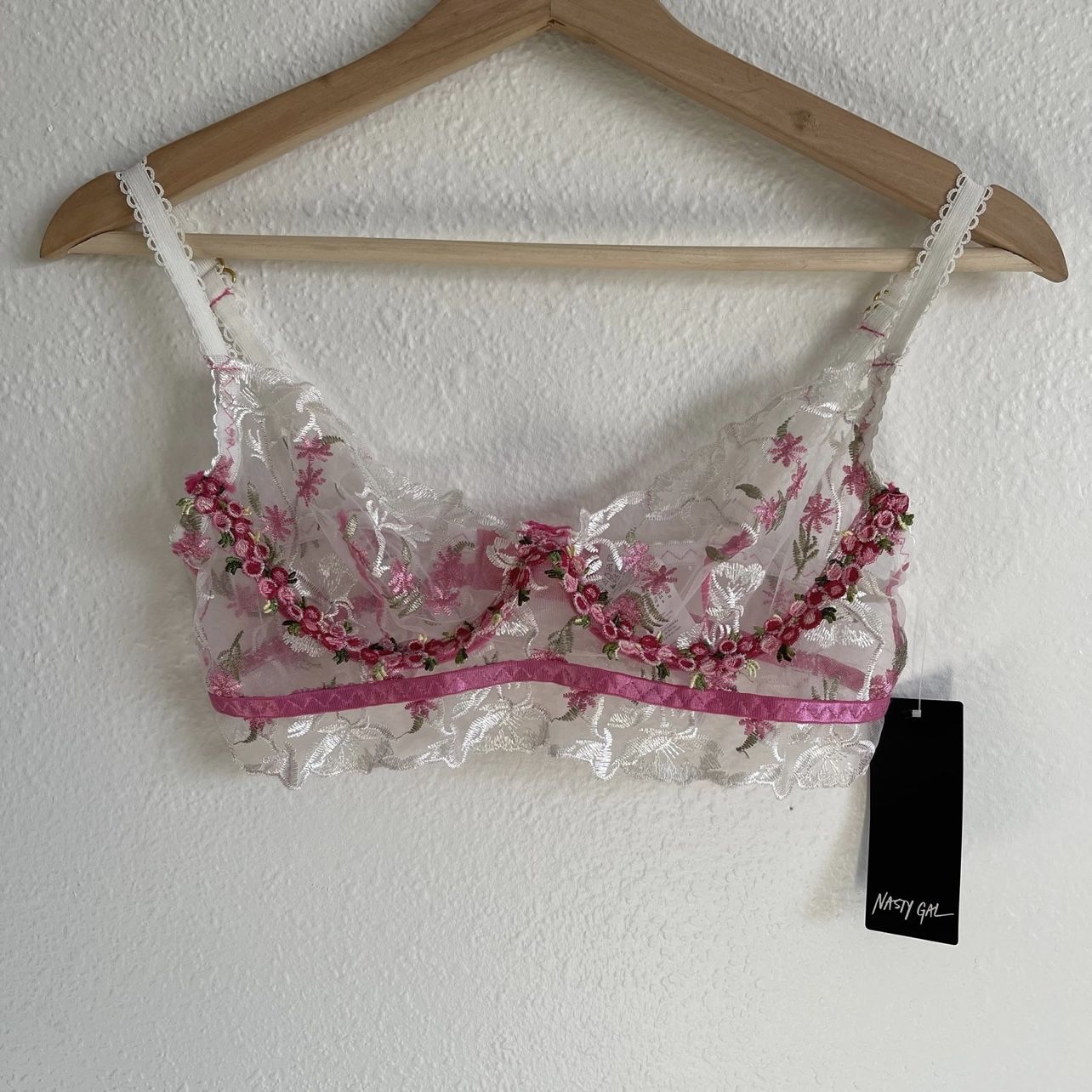 NASTY GAL White Pink Floral Embroidered Rose Appliqué Trim Underwire Mesh Bra