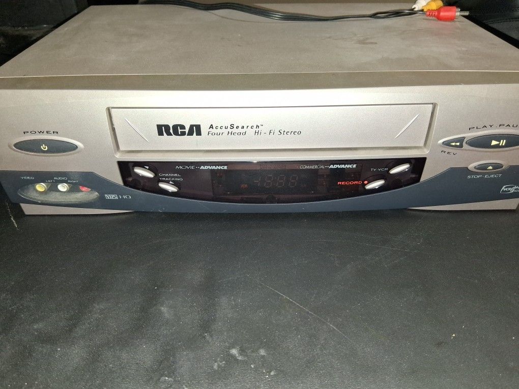 RCR VHS CASSETTE PLAYER