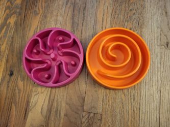 2 slow feeder dog bowls
