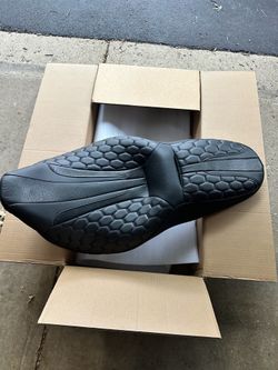 Harley touring seat