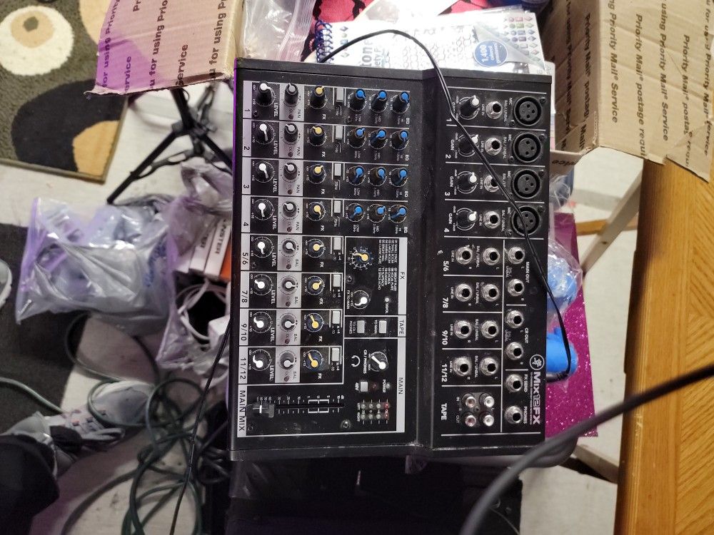 12 channel mixer on board for not powered