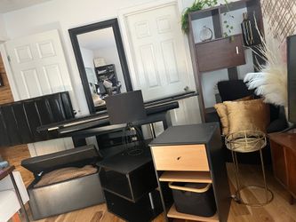 Bedroom set black color/ moving