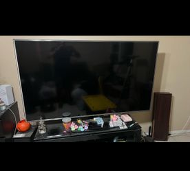 72” LG tv with stand