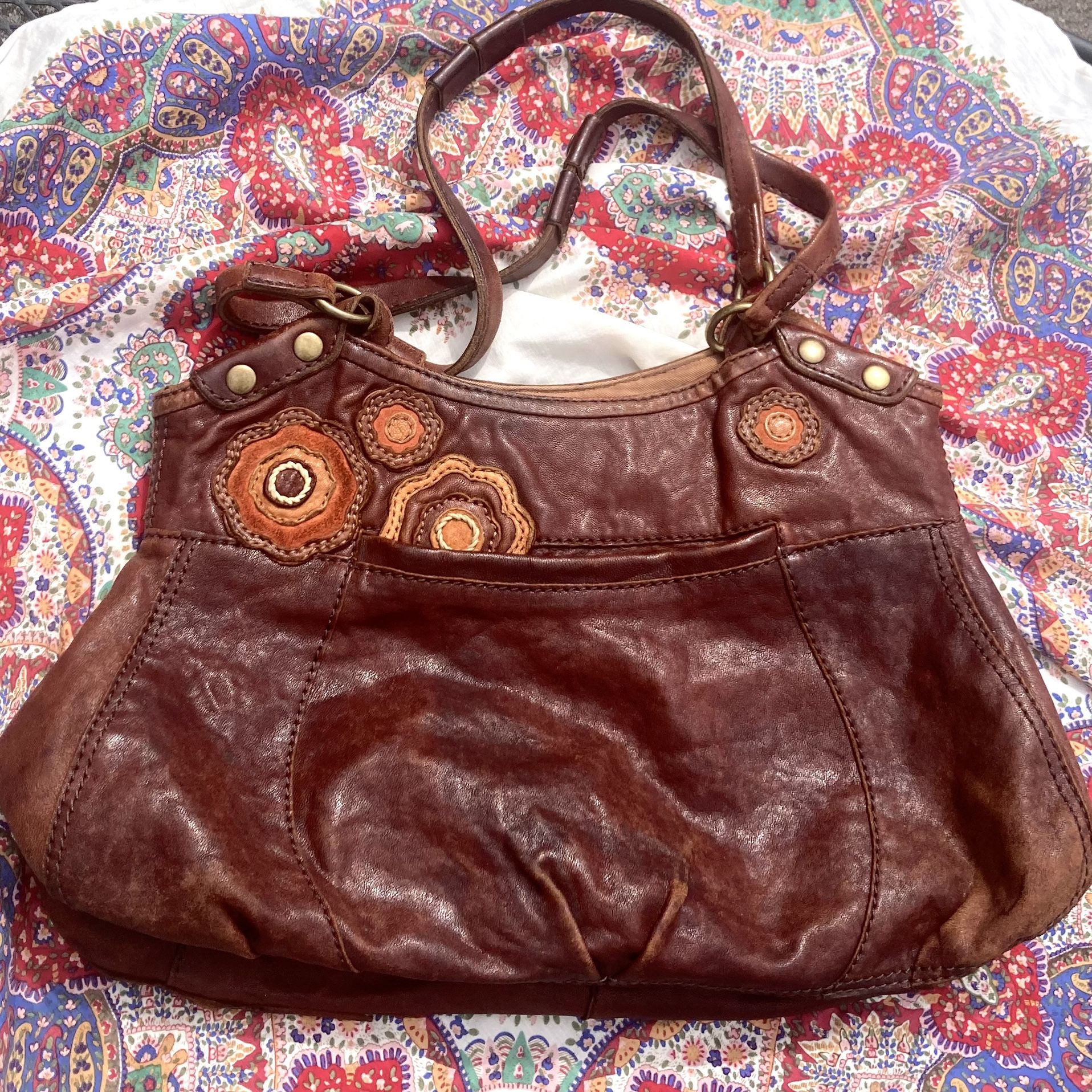 Lucky brand italian leather purse hotsell