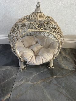 Cat bed