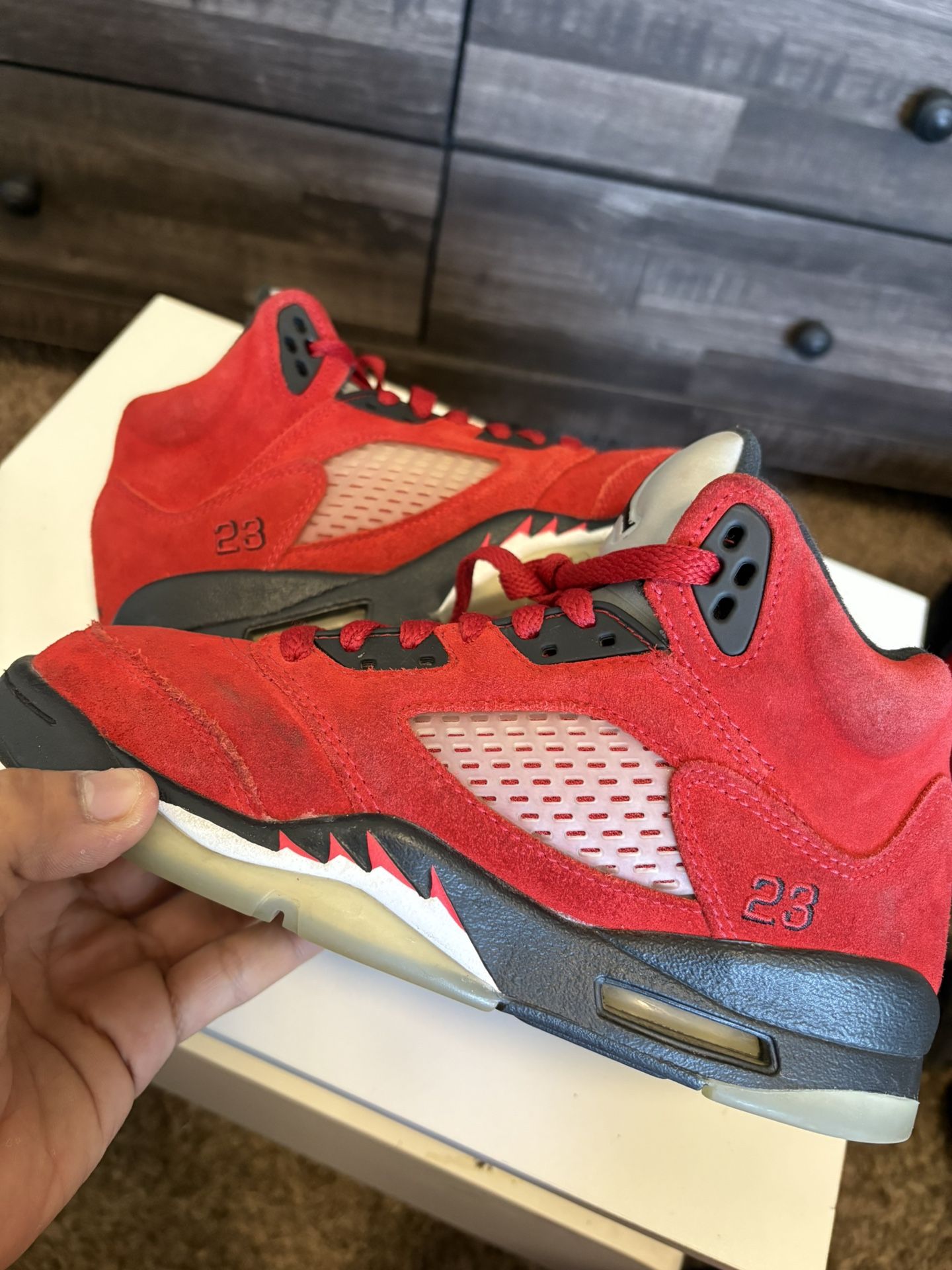 Jordan 5 Retro Mid Raging Bull