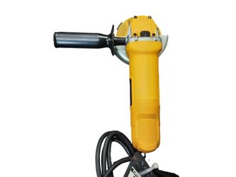 Dewalt Dwe4120 Yellow Hand Saw