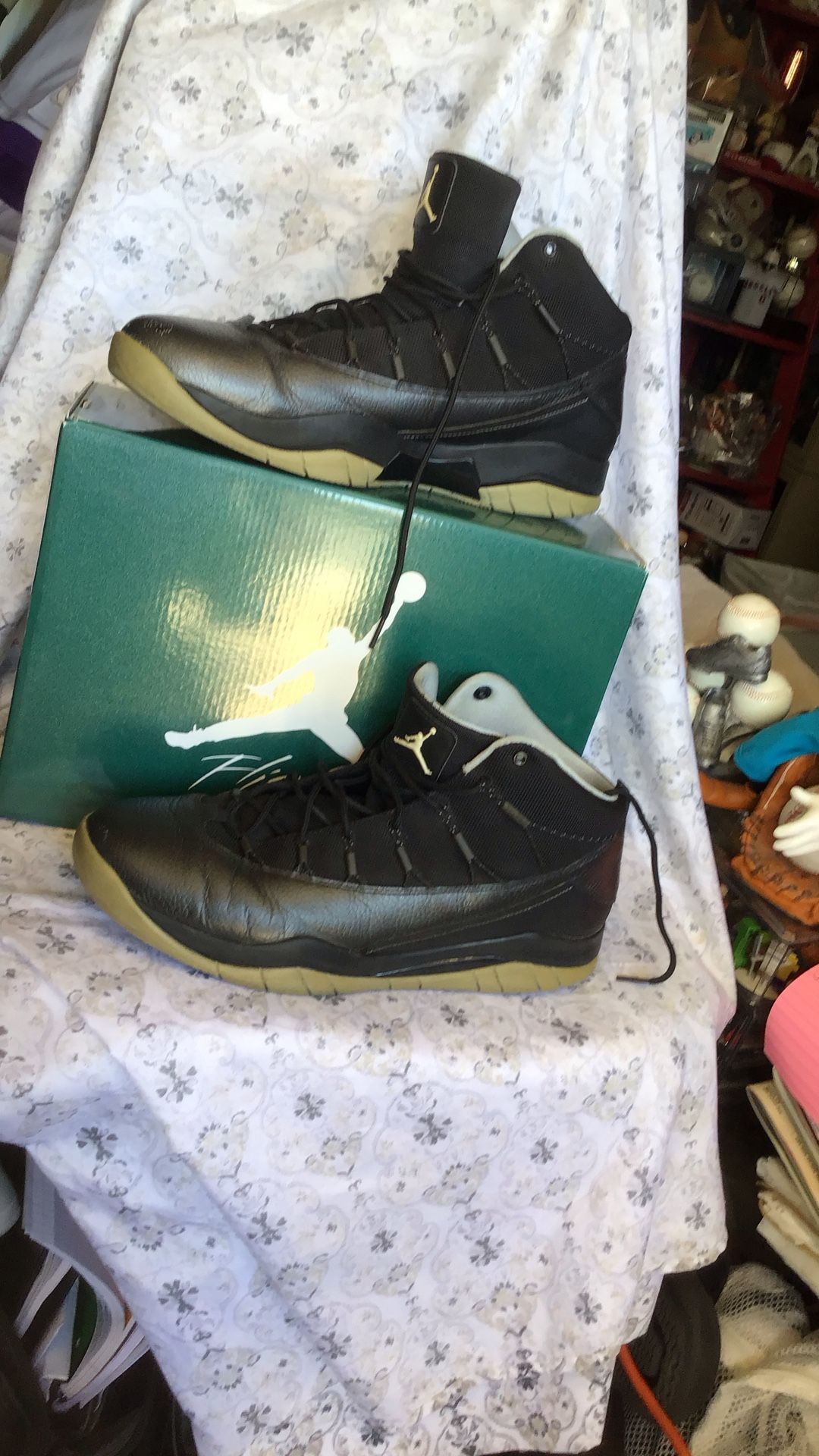 Collectible Air Jordan Winterized Mens Sneakers Size US 13