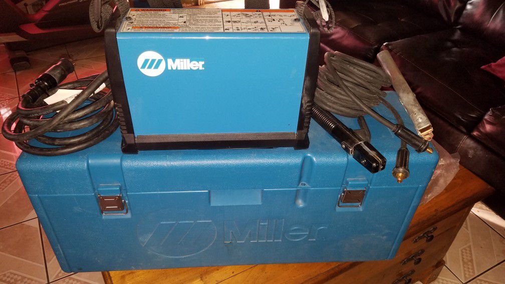 Miller Maxstar 150 s welder 110v-220v welding machine