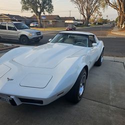 1977 Corvette T-Top