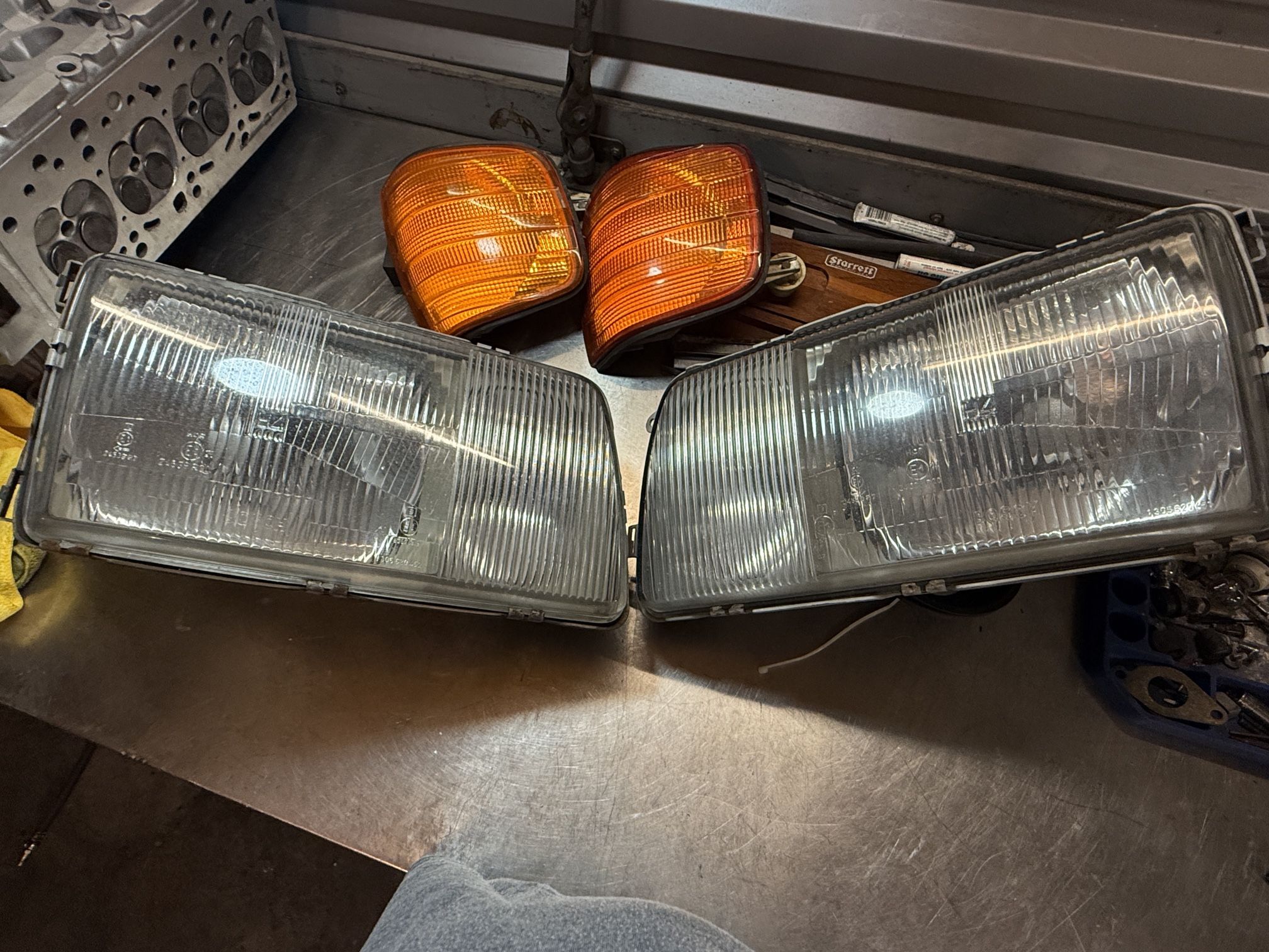 Mercedes Benz R129 Headlights