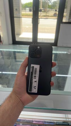 iPhone 16 Pro Max 256GB (Unlocked)