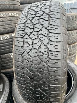 Set of used tire 275/60/20 Goodyear AT