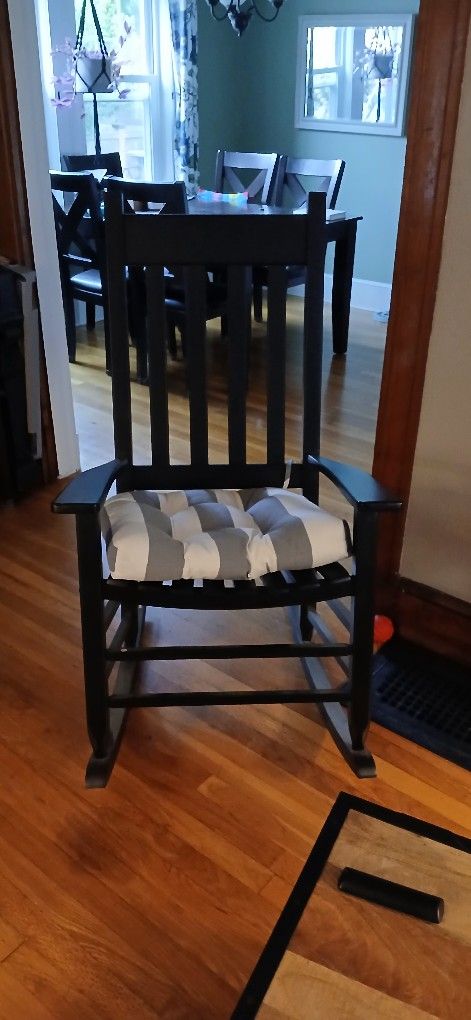 Lowes Rocking Chair