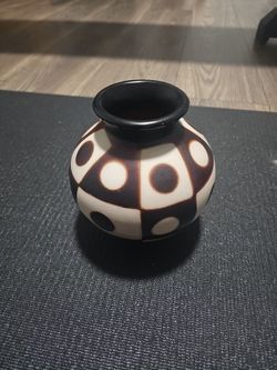 Art vase made in peru