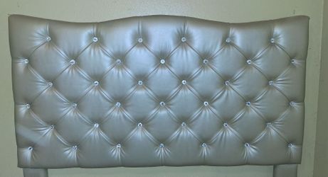 Queen sized Bed Frame with Tufted Headboard