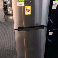 Whirlpool Top Freezer Refrigerator ‼️‼️ FJ