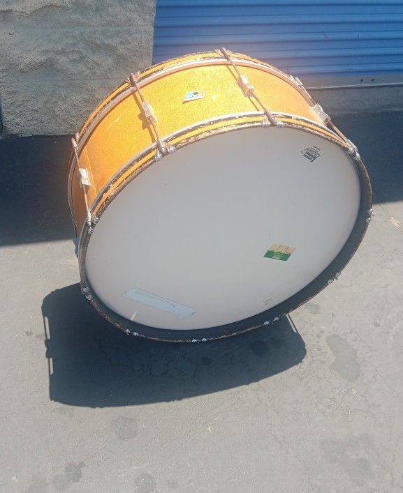 Ludwig Gold Sparkle 29" x 13" Marching Parade Bass Drum.
