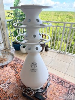 HYDROPONIC GARDEN TOWER