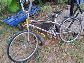 Vintage free agent bmx bike