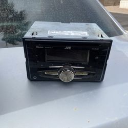 JVC PANDORA BLUETOOTH RADIO.
