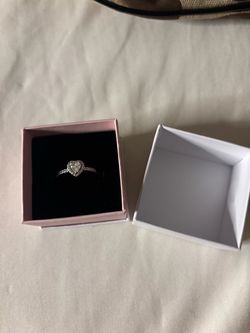 Pandora ring